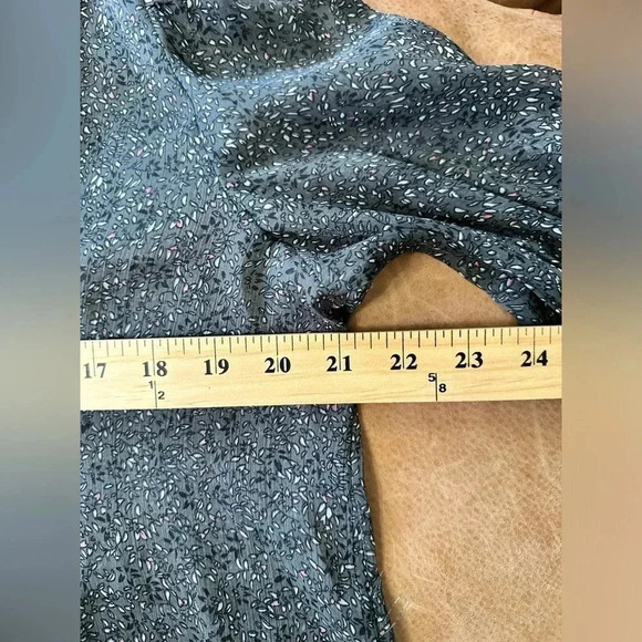 Zadig & Voltaire Sheer Heart Embroidered Beaded Blouse Womens Size Small - Picture 7 of 12